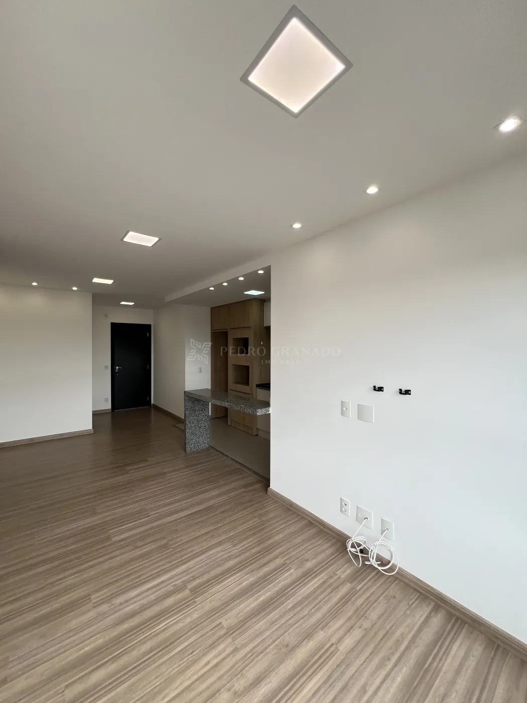 Apartamento para alugar em Zona 08, Maringá — Portal Chave Fácil