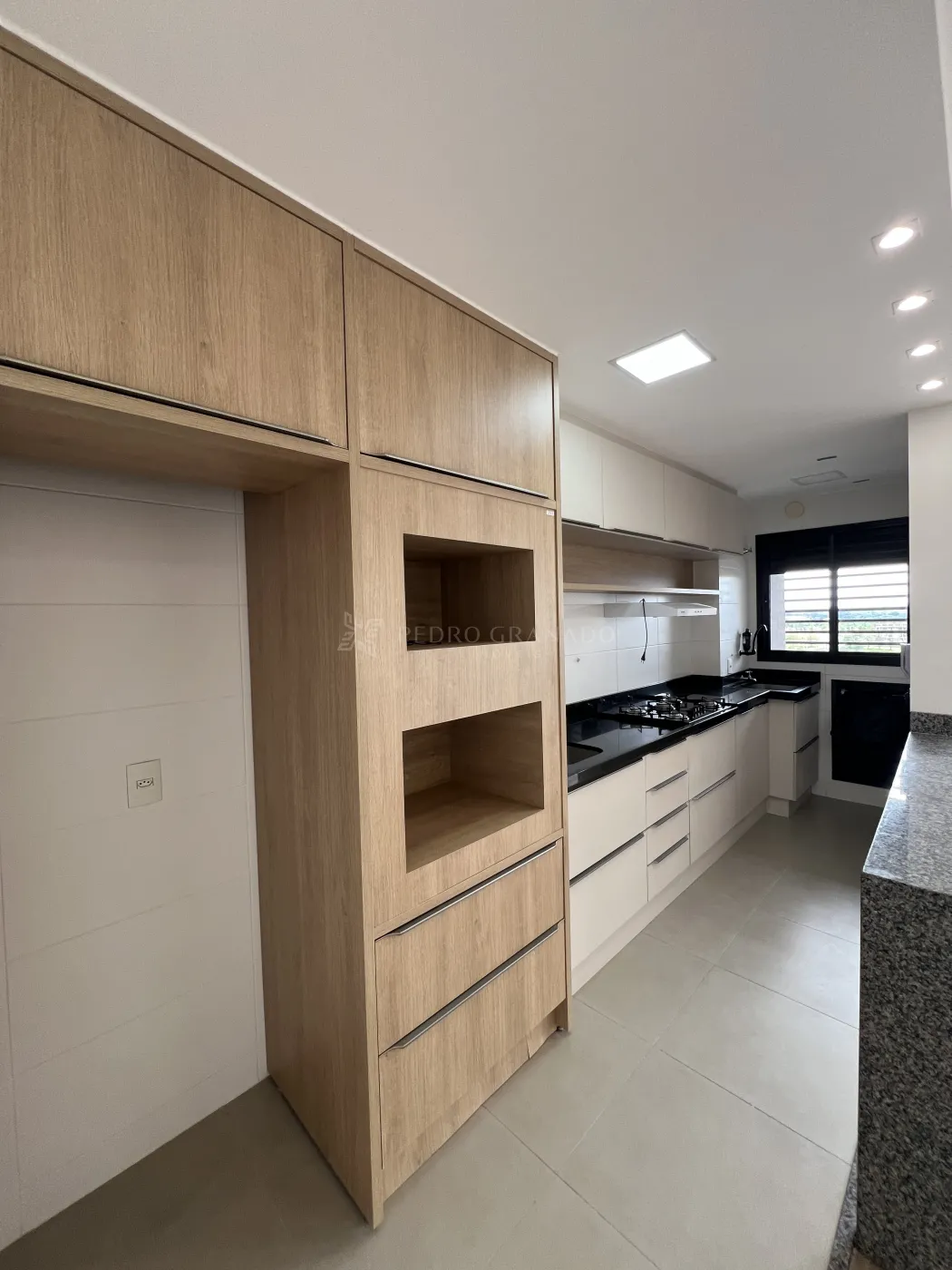 Apartamento para alugar em Zona 08, Maringá — Portal Chave Fácil