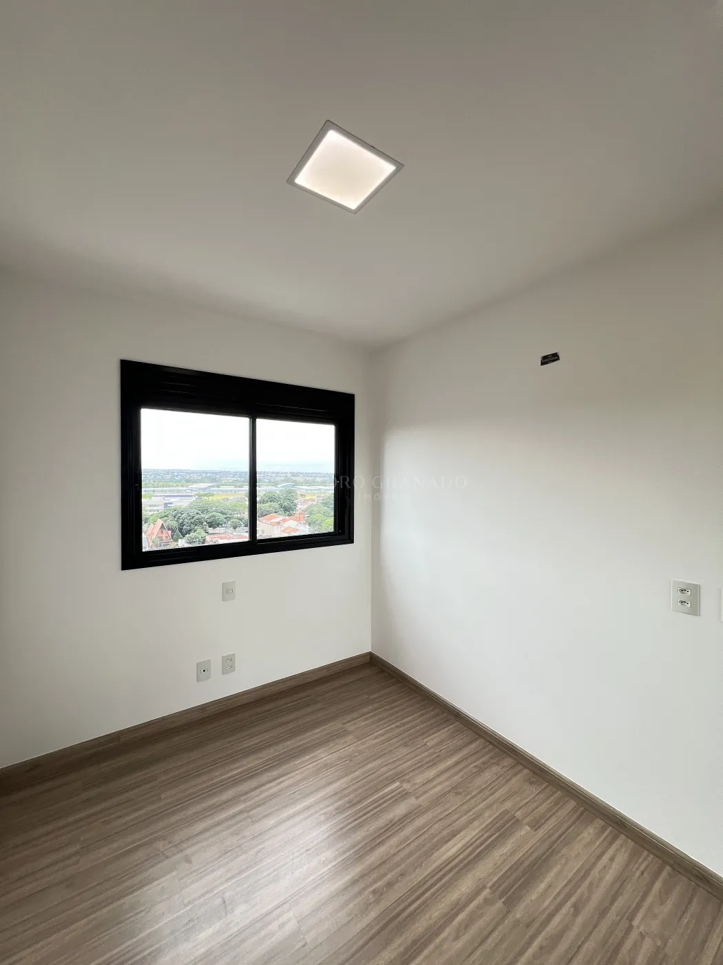 Apartamento para alugar em Zona 08, Maringá — Portal Chave Fácil