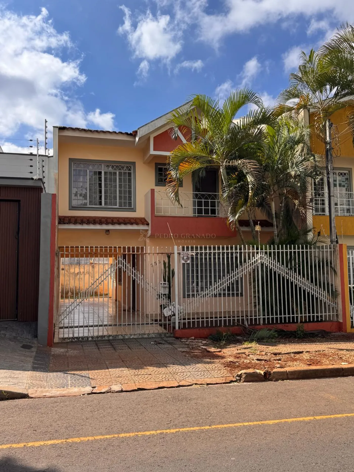 Sobrado à venda em Jd. Novo Horizonte, Maringá — Portal Chave Fácil