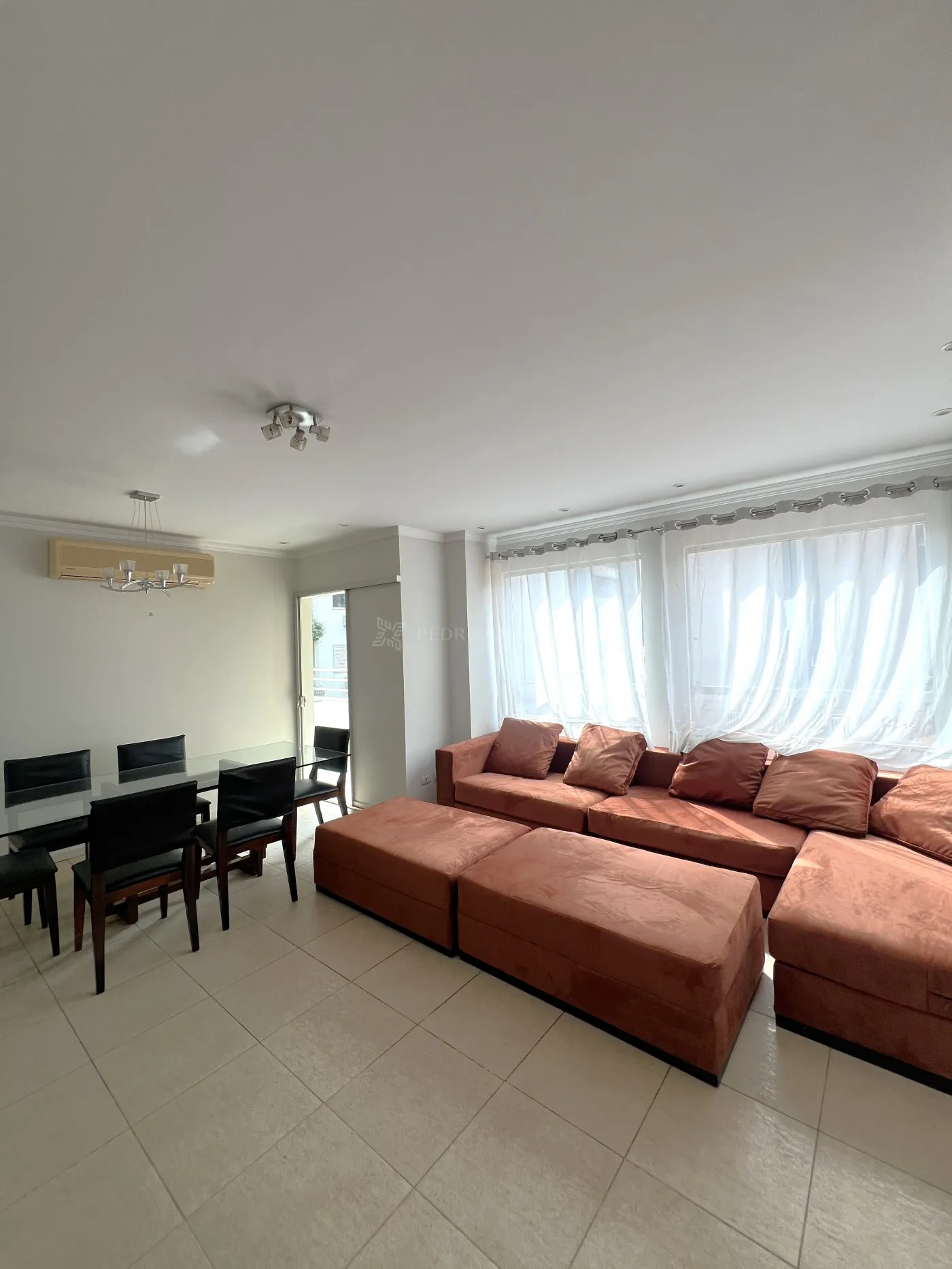 Apartamento para alugar em Zona 07, Maringá — Portal Chave Fácil