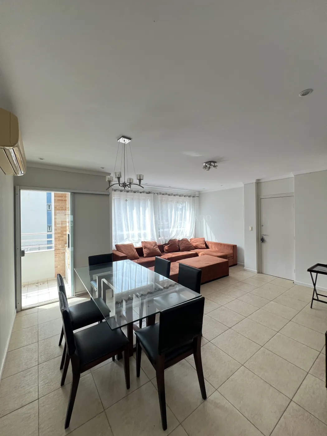 Apartamento para alugar em Zona 07, Maringá — Portal Chave Fácil