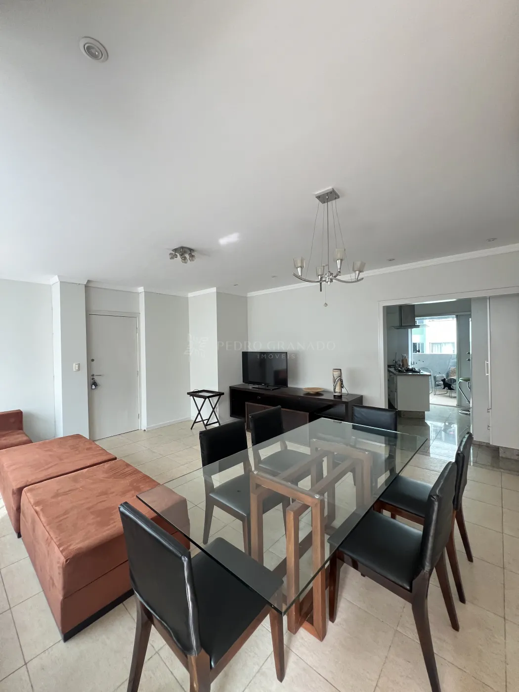 Apartamento para alugar em Zona 07, Maringá — Portal Chave Fácil
