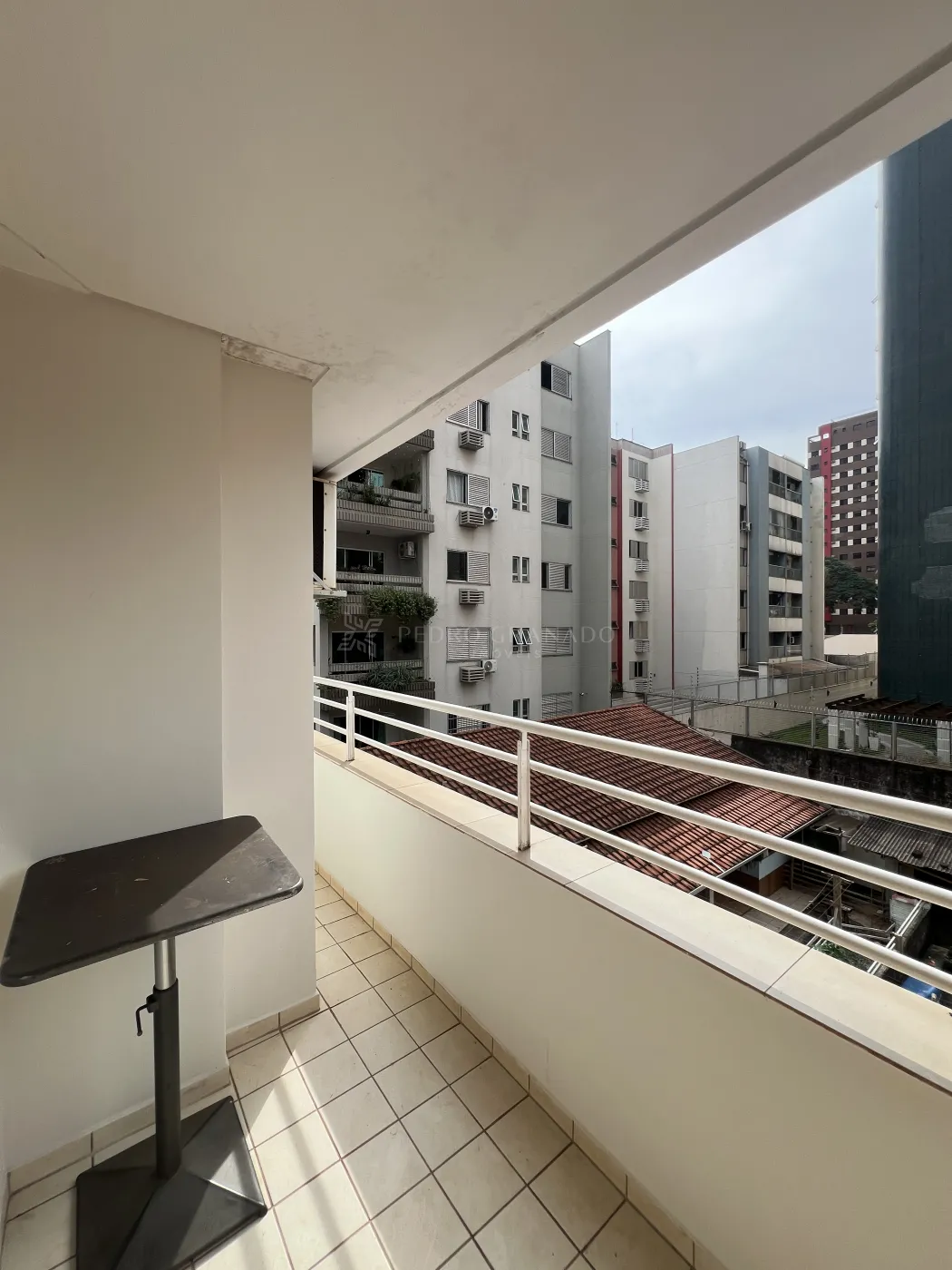 Apartamento para alugar em Zona 07, Maringá — Portal Chave Fácil