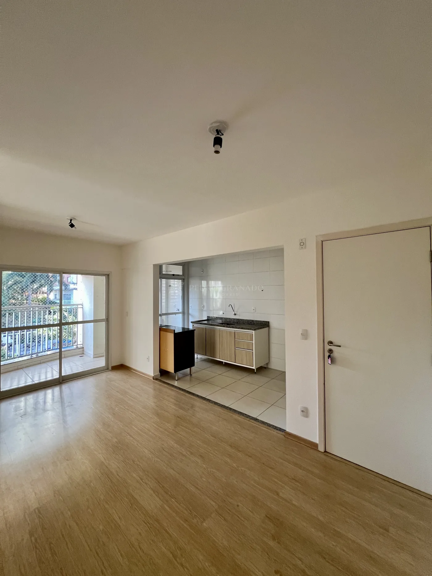 Apartamento para alugar em Zona 02, Maringá — Portal Chave Fácil