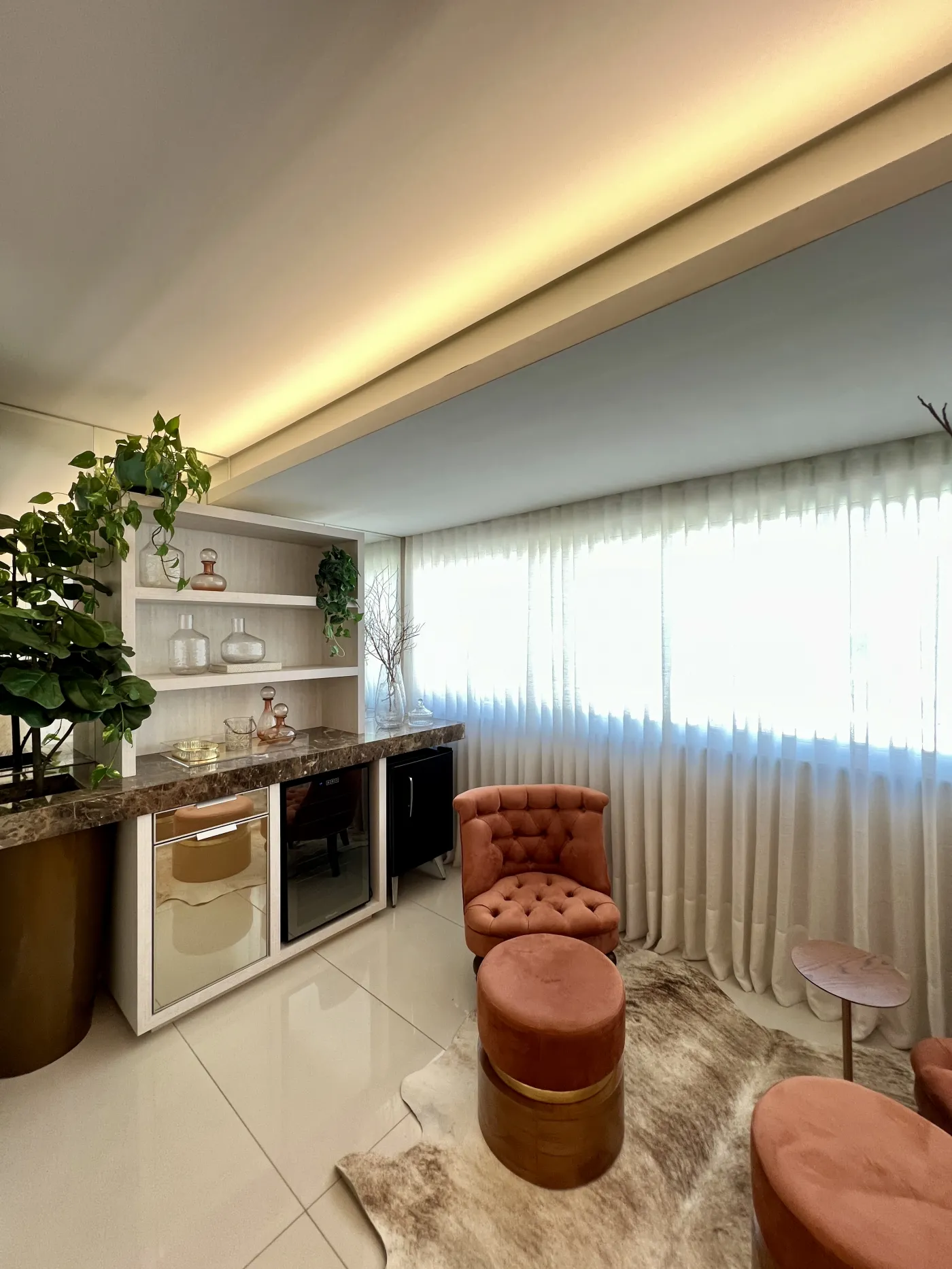Apartamento para alugar em Zona 01, Maringá — Portal Chave Fácil
