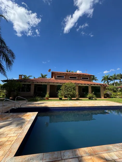 Maringa Gleba Ribeirao Sarandi casasobrado Locacao R$ 8.650,00 Condominio R$950,00 3 Dormitorios 12 Vagas Area do terreno 4403.00m2 Area construida 445.98m2