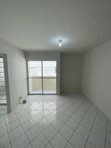 Maringa Zona 07 Apartamento Venda R$210.000,00 Condominio R$226,00 1 Dormitorio 1 Vaga Area construida 50.00m2
