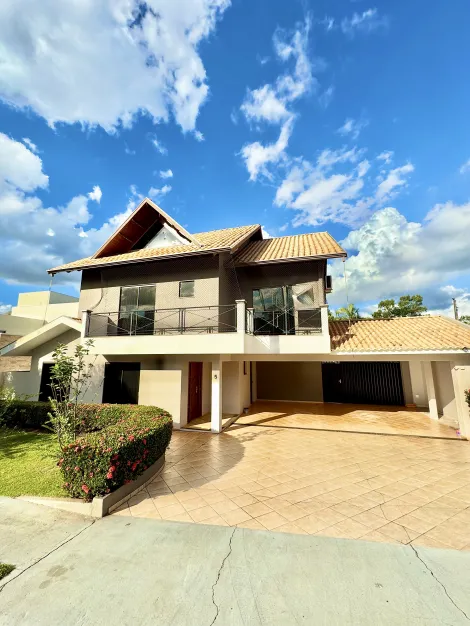 Maringa Jardim Guapore casasobrado Venda R$2.500.000,00 Condominio R$1.350,00 4 Dormitorios 5 Vagas Area do terreno 737.39m2 Area construida 492.31m2