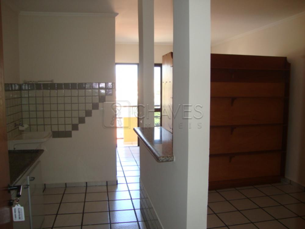 Alugar Apartamento / Padr&atilde;o em Ribeir&atilde;o Preto R$ 750,00 - Foto 1
