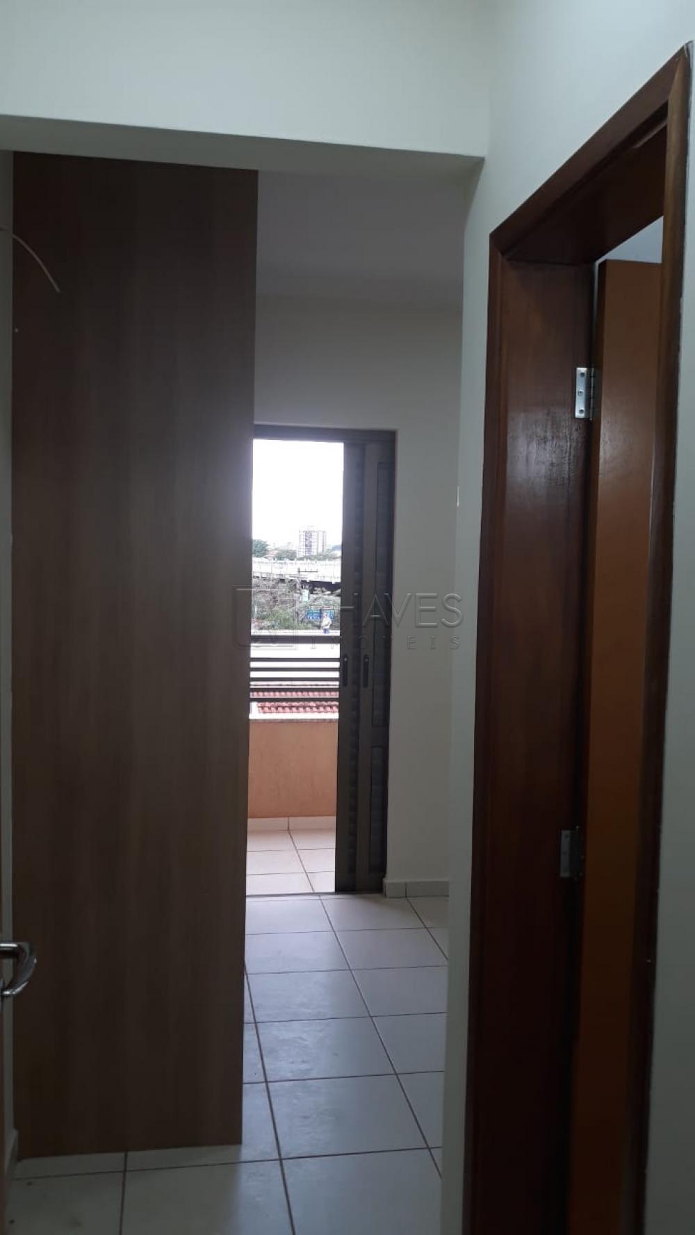 Alugar Apartamento / Padr&atilde;o em Ribeir&atilde;o Preto R$ 1.600,00 - Foto 2