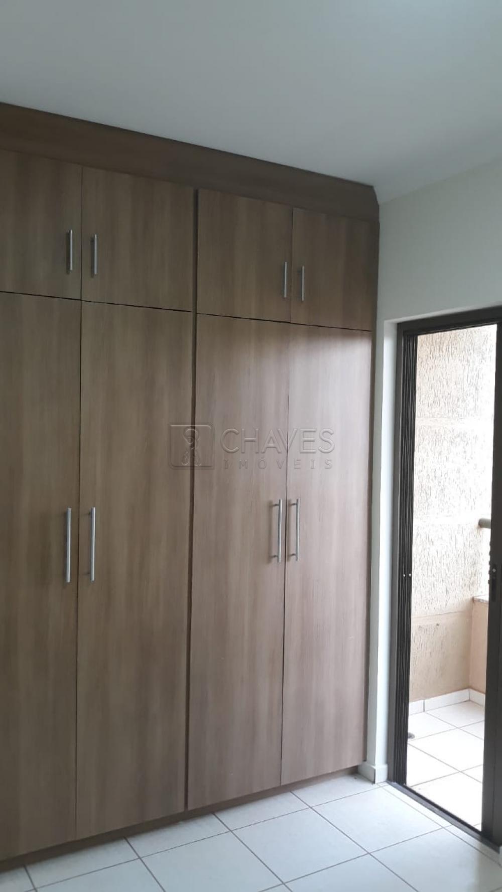 Alugar Apartamento / Padr&atilde;o em Ribeir&atilde;o Preto R$ 1.600,00 - Foto 4