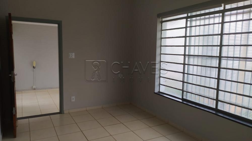 Alugar Casa / Padr&atilde;o em Ribeir&atilde;o Preto R$ 1.700,00 - Foto 1