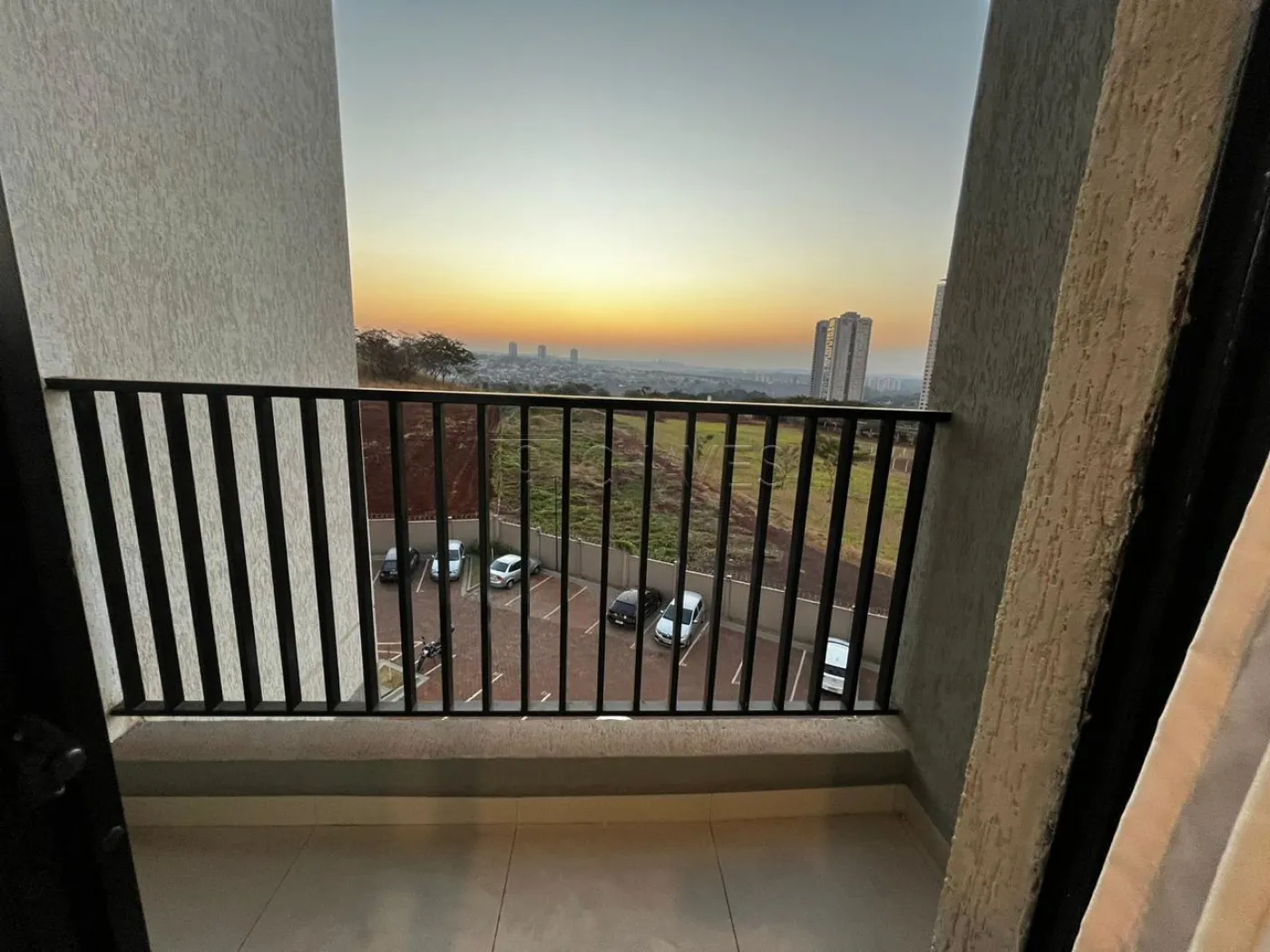 Alugar Apartamento / Padr&atilde;o em Ribeir&atilde;o Preto R$ 2.700,00 - Foto 3