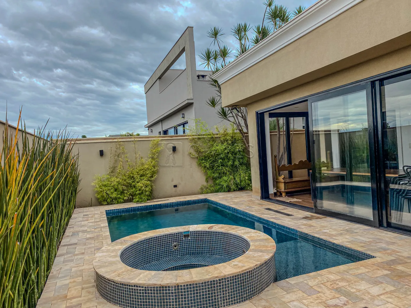 Alugar Casa / Condom&iacute;nio em Ribeir&atilde;o Preto R$ 15.000,00 - Foto 3