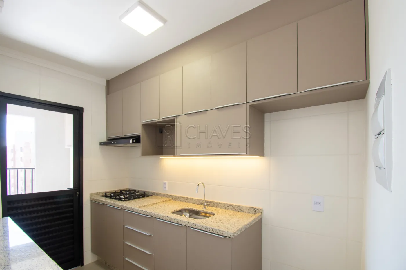 Alugar Apartamento / Padr&atilde;o em Ribeir&atilde;o Preto R$ 2.300,00 - Foto 13