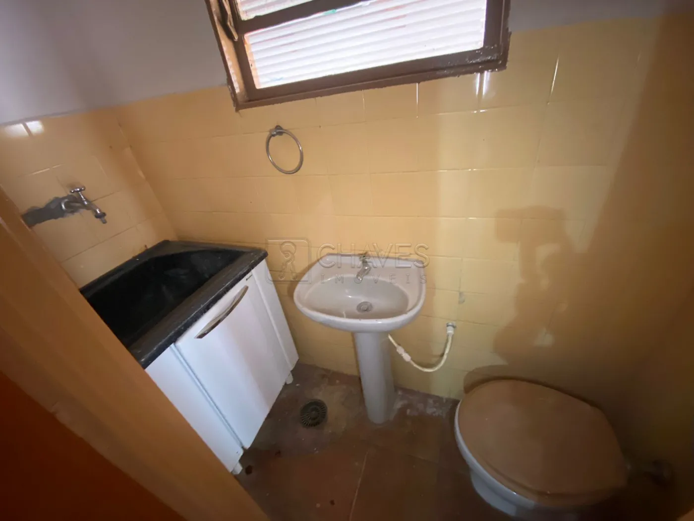 Alugar Comercial / Sal&atilde;o em Ribeir&atilde;o Preto R$ 2.500,00 - Foto 2