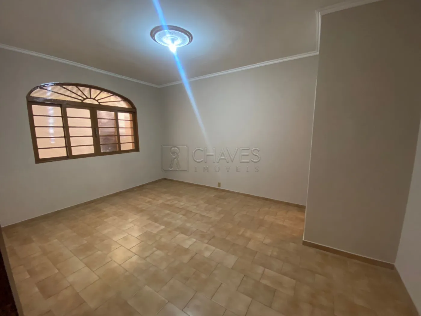 Alugar Casa / Padr&atilde;o em Ribeir&atilde;o Preto R$ 2.300,00 - Foto 8