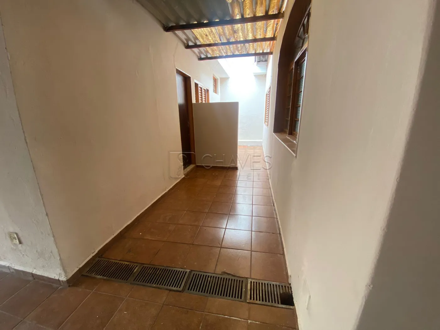 Alugar Casa / Padr&atilde;o em Ribeir&atilde;o Preto R$ 2.300,00 - Foto 17