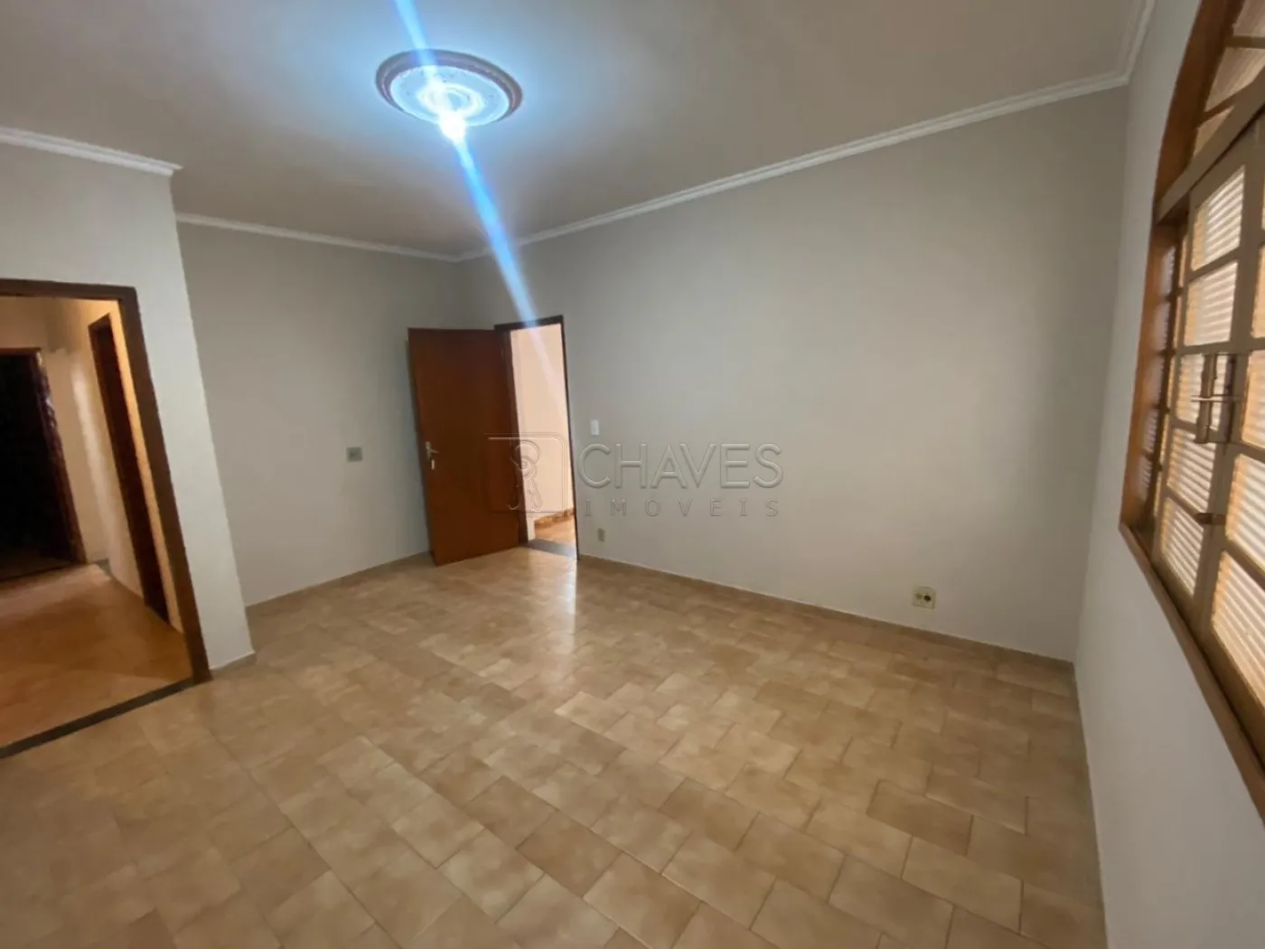 Alugar Casa / Padr&atilde;o em Ribeir&atilde;o Preto R$ 2.300,00 - Foto 1