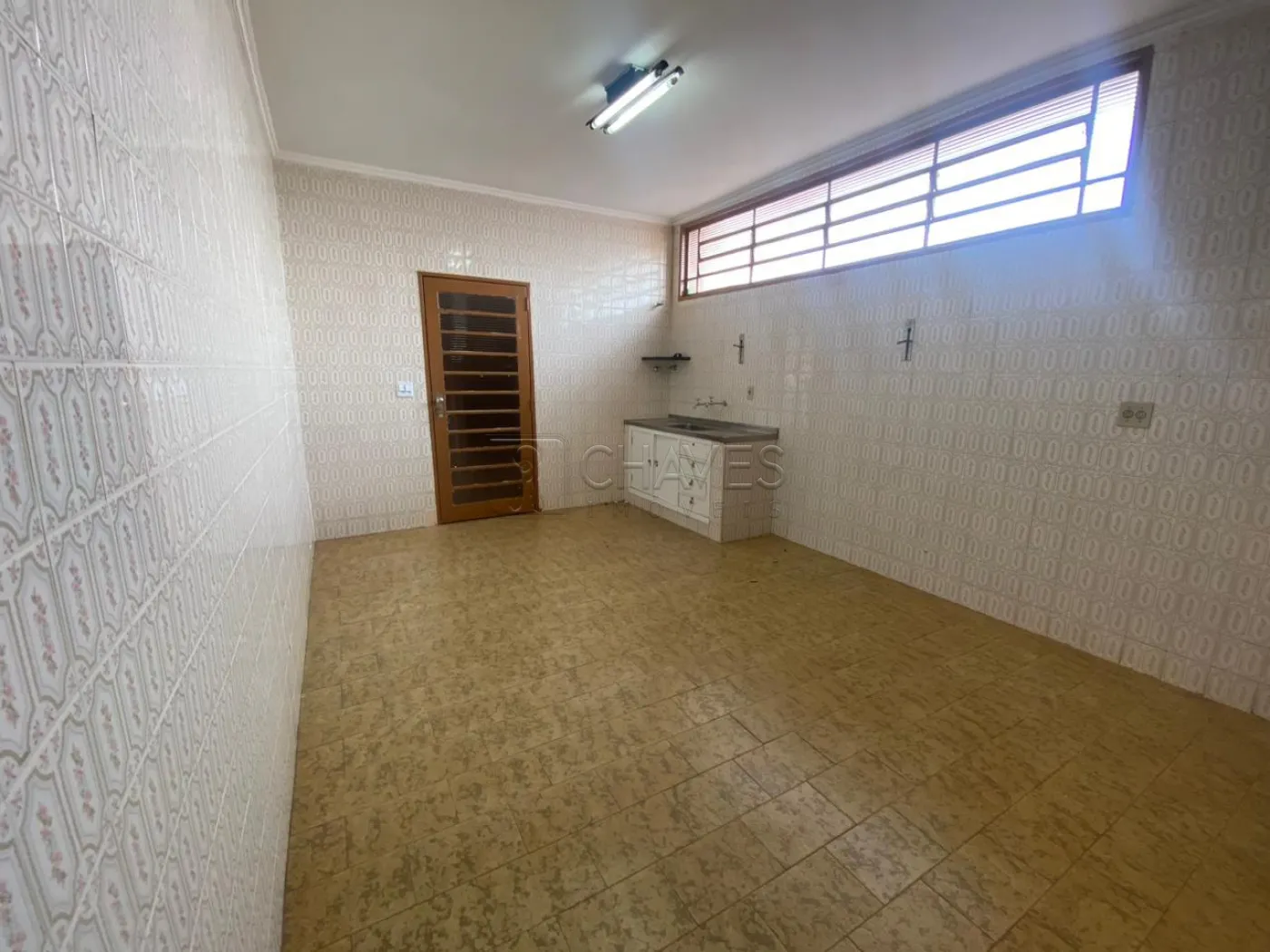 Alugar Casa / Padr&atilde;o em Ribeir&atilde;o Preto R$ 2.300,00 - Foto 2