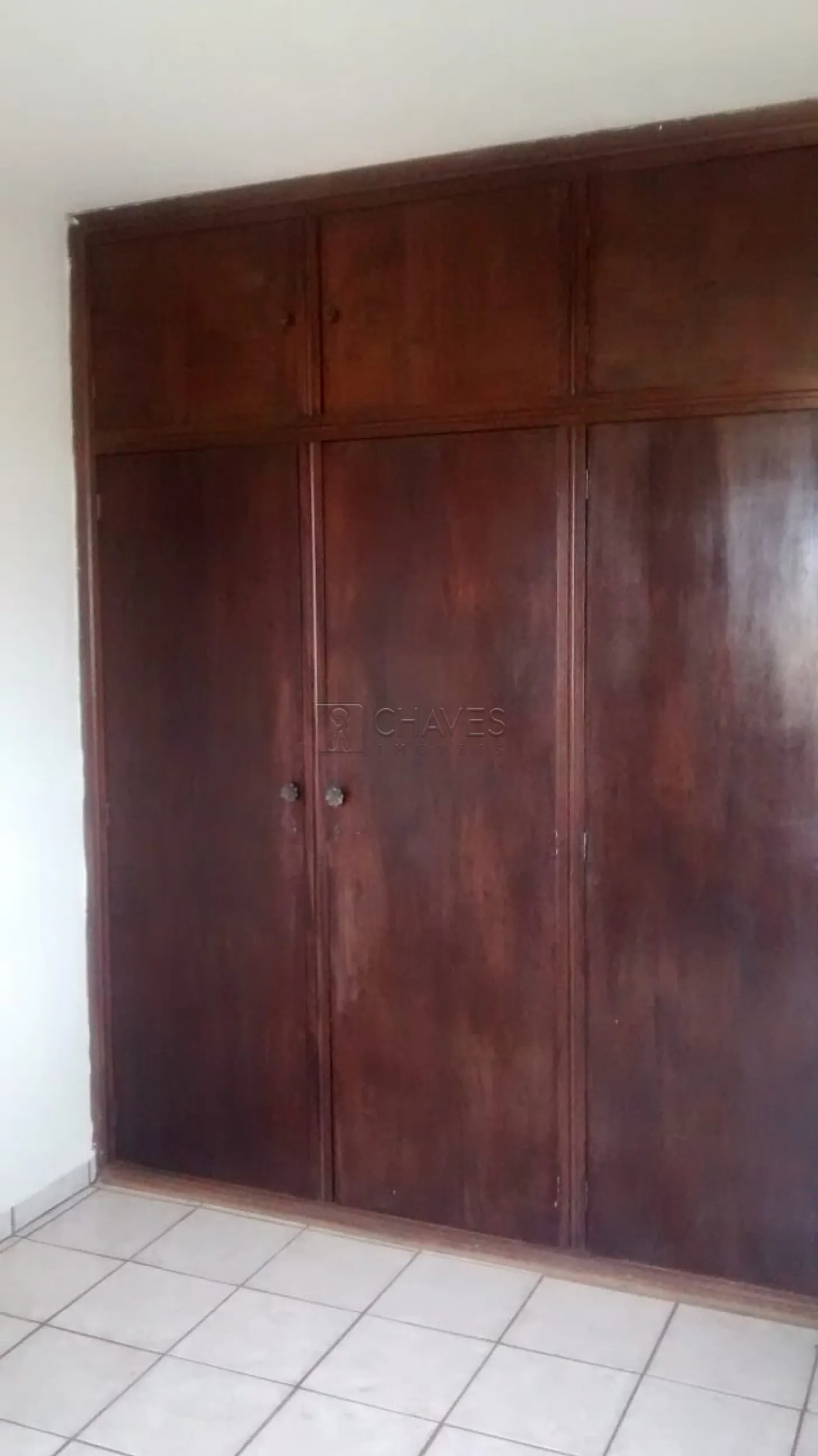 Alugar Apartamento / Padr&atilde;o em Ribeir&atilde;o Preto R$ 1.300,00 - Foto 4