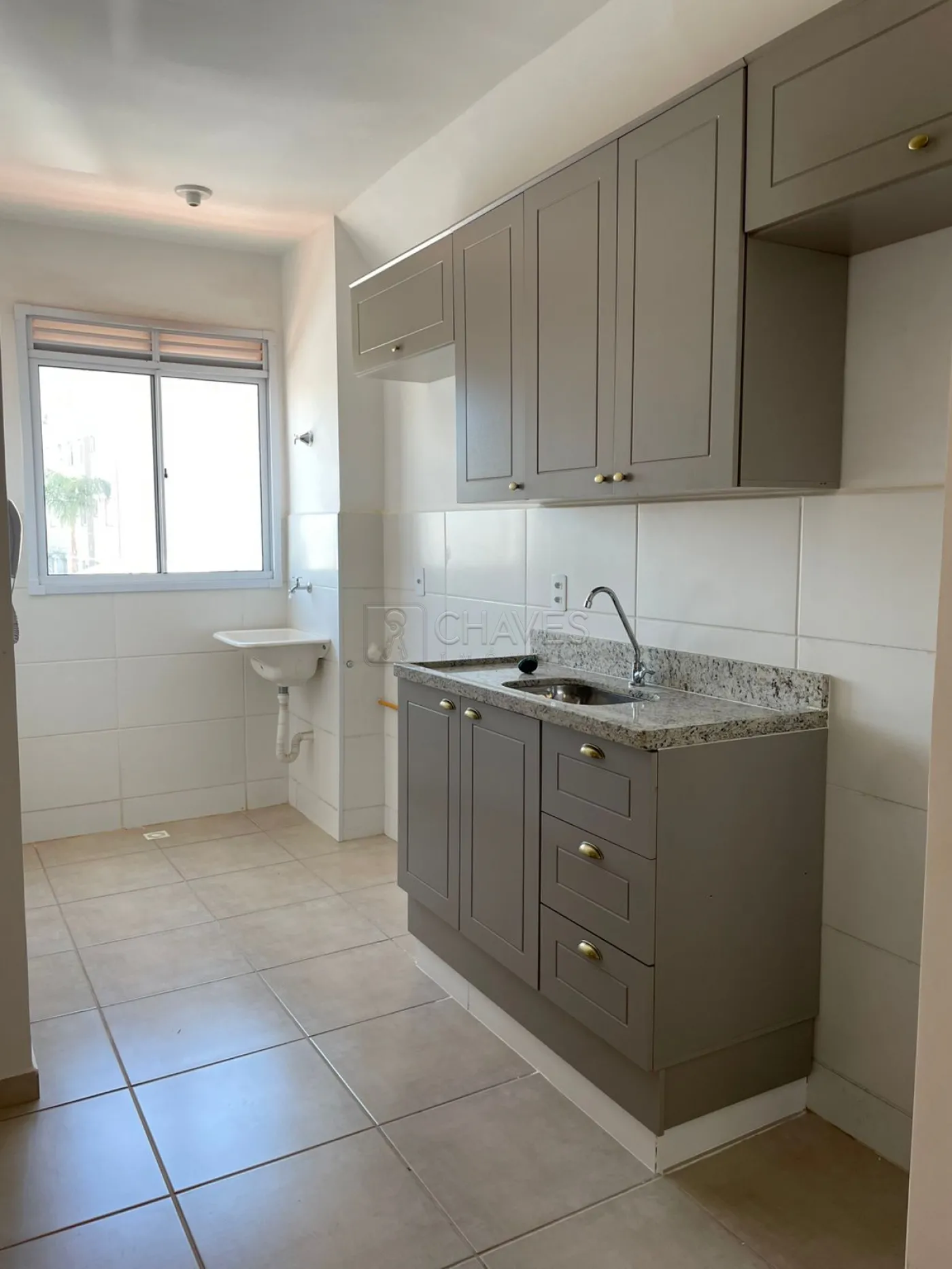 Alugar Apartamento / Padr&atilde;o em Ribeir&atilde;o Preto R$ 1.100,00 - Foto 1