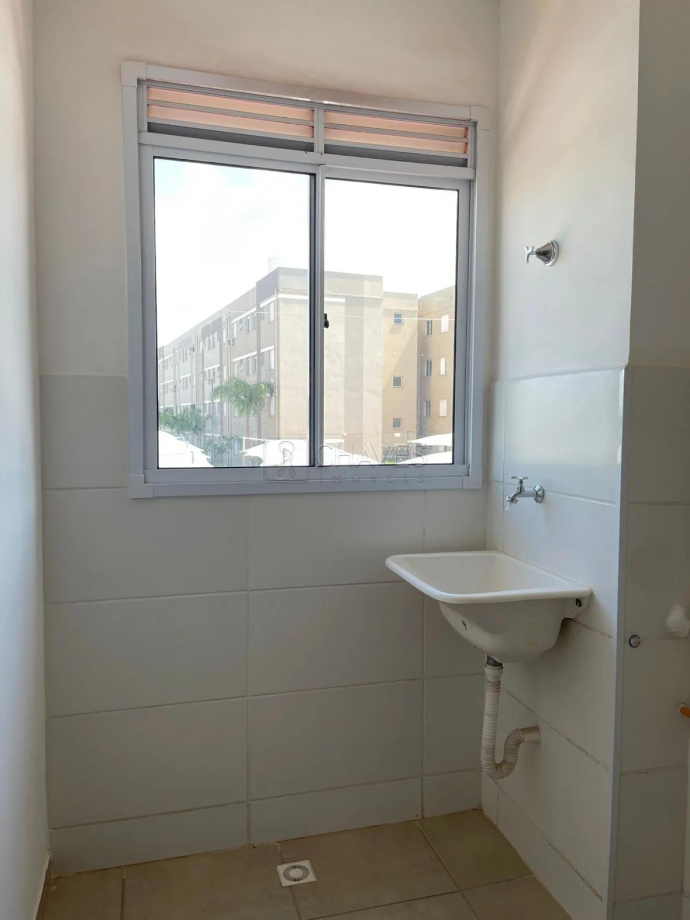 Alugar Apartamento / Padr&atilde;o em Ribeir&atilde;o Preto R$ 1.100,00 - Foto 3