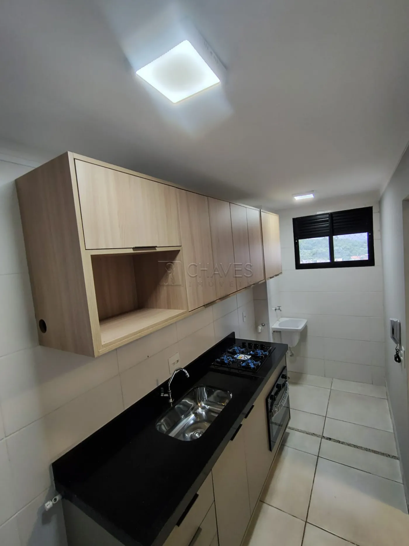Alugar Apartamento / Padr&atilde;o em Ribeir&atilde;o Preto R$ 1.950,00 - Foto 5