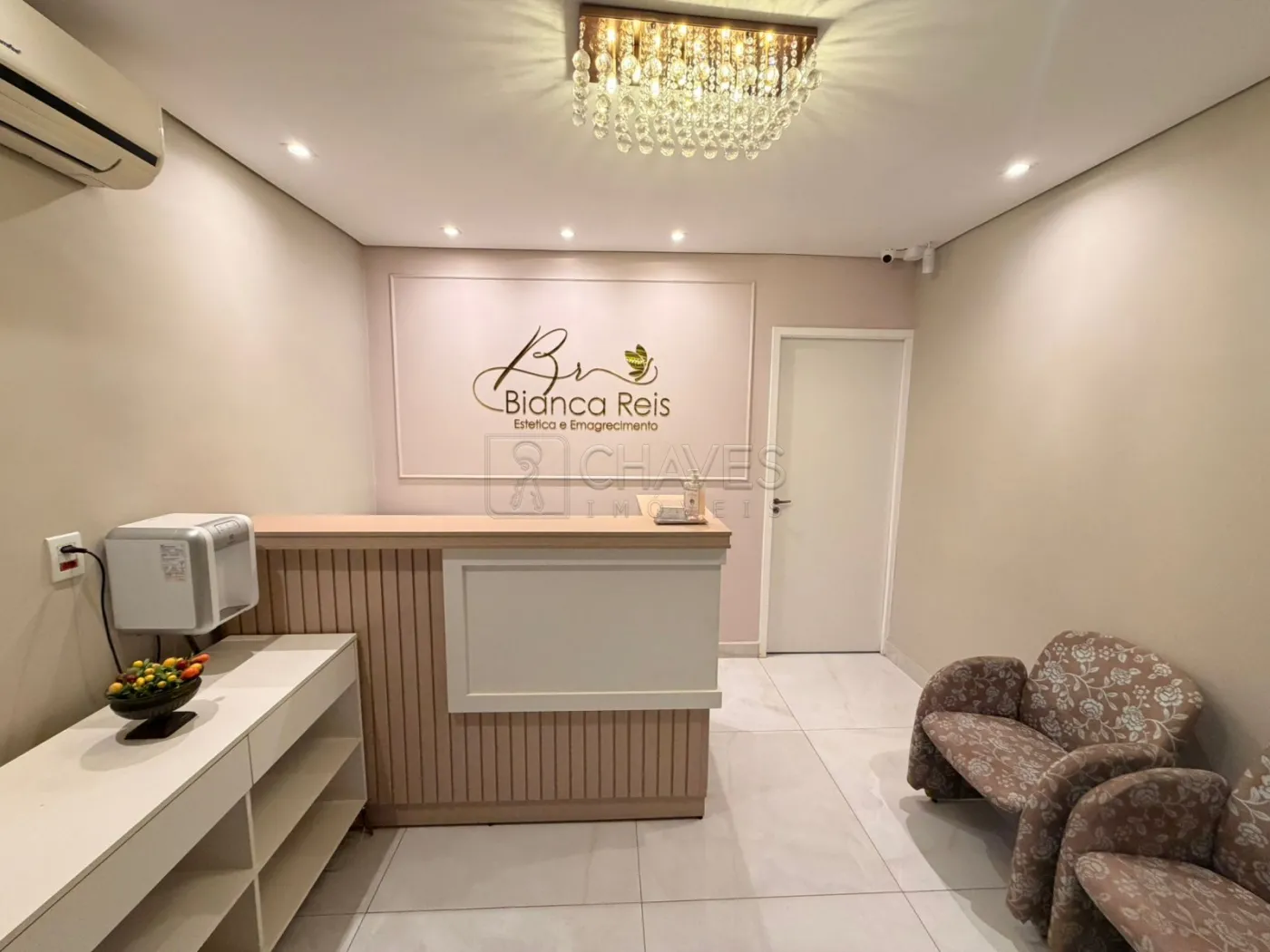 Alugar Comercial / Sal&atilde;o em Ribeir&atilde;o Preto R$ 3.500,00 - Foto 1