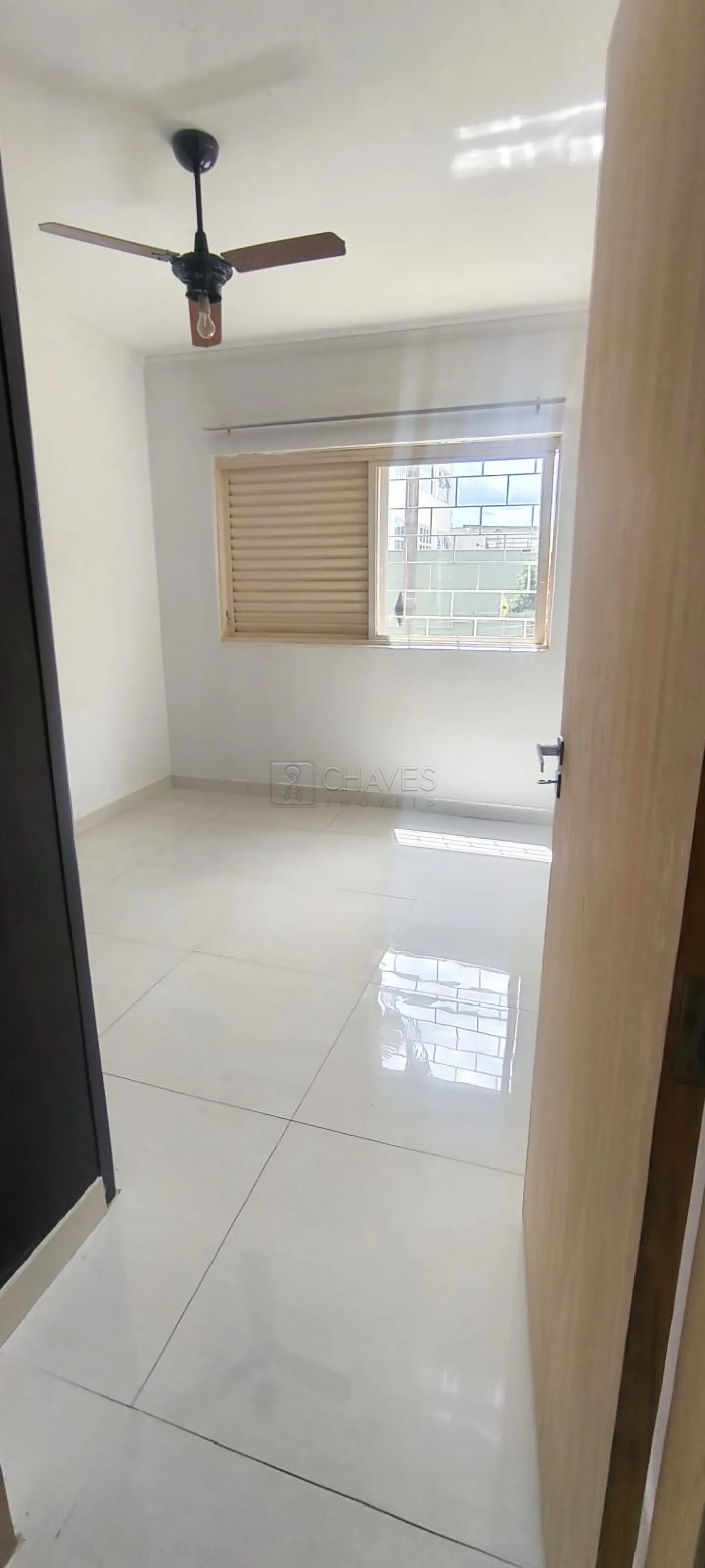 Alugar Apartamento / Padr&atilde;o em Ribeir&atilde;o Preto R$ 1.640,00 - Foto 14