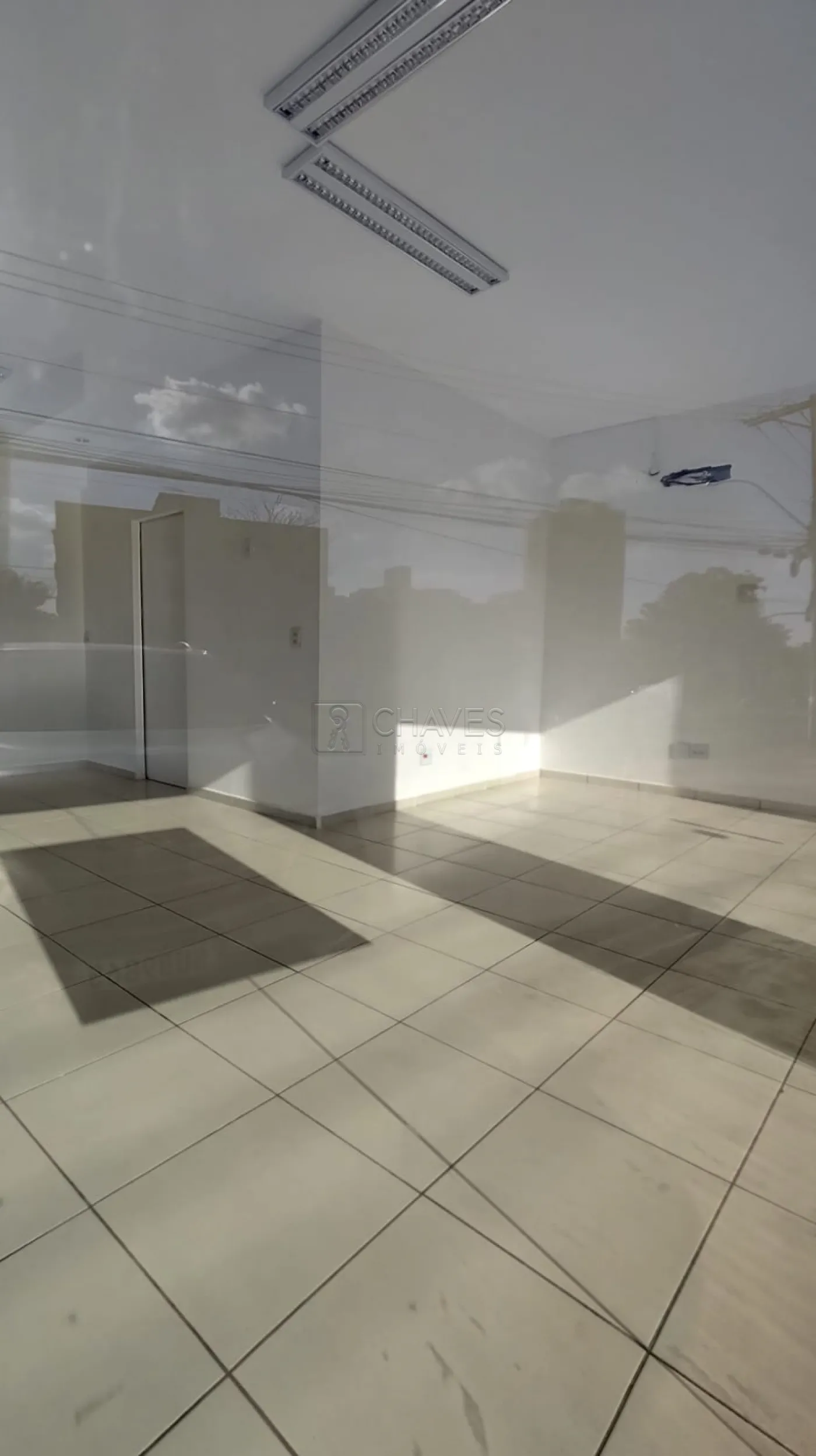 Alugar Comercial / Loja em Ribeir&atilde;o Preto R$ 3.800,00 - Foto 2