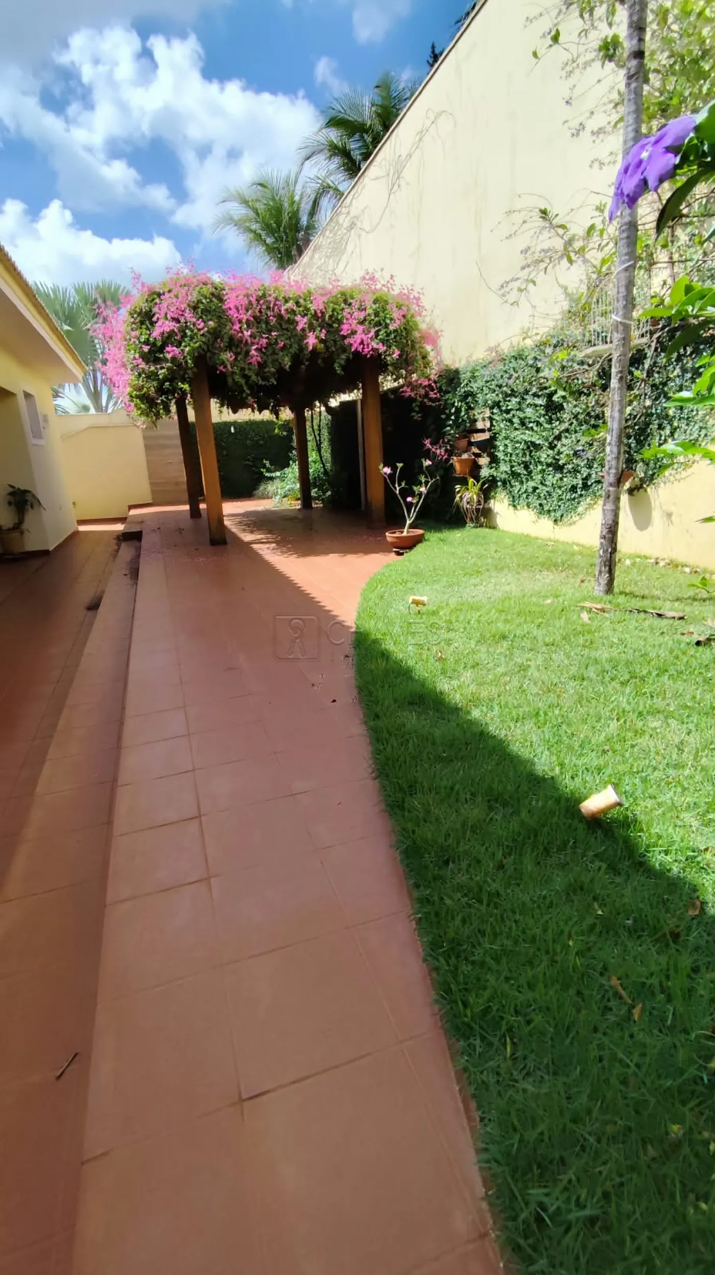 Alugar Casa / Condom&iacute;nio em Ribeir&atilde;o Preto R$ 8.000,00 - Foto 2