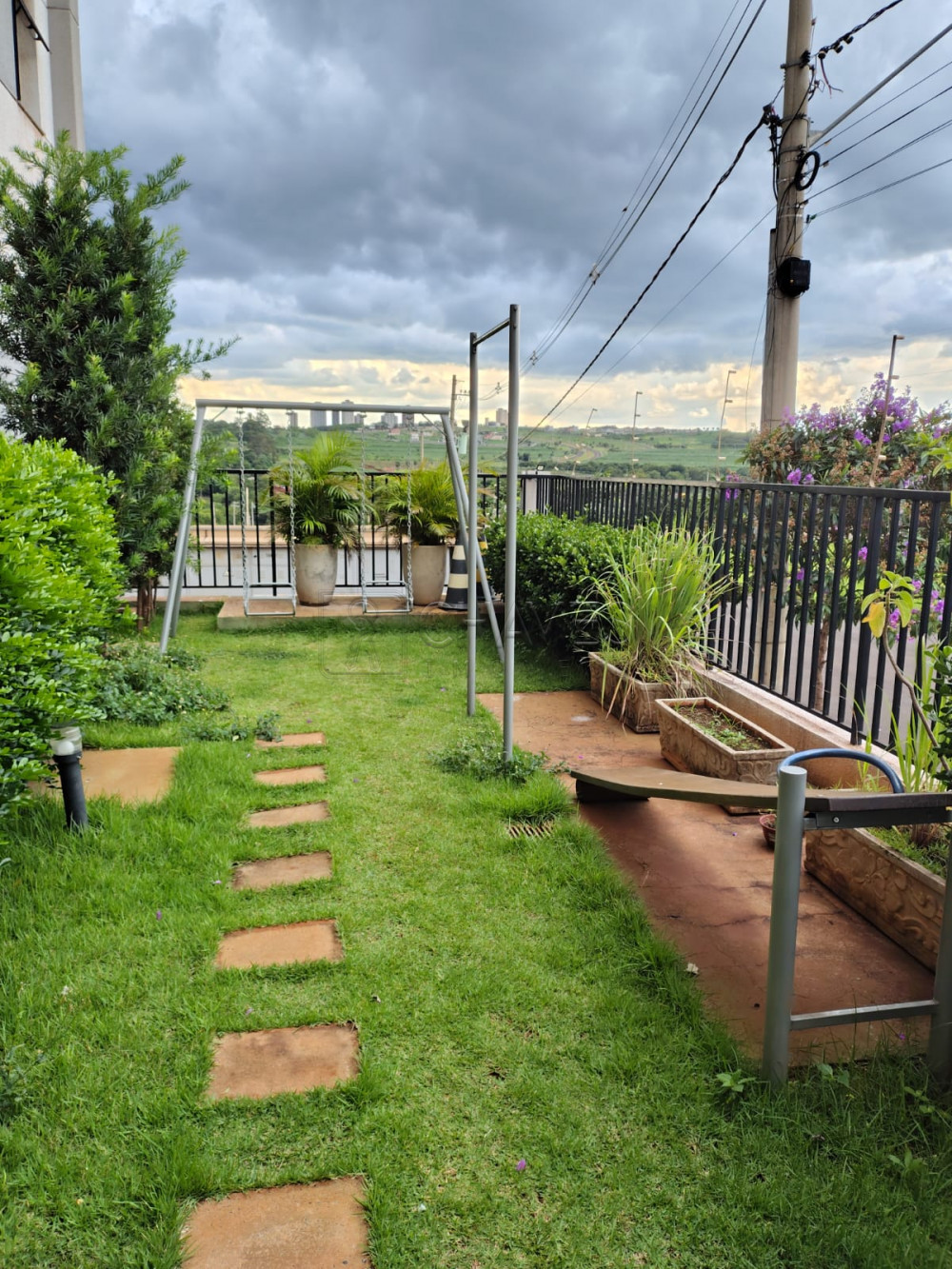 Alugar Apartamento / Padr&atilde;o em Ribeir&atilde;o Preto R$ 1.950,00 - Foto 13