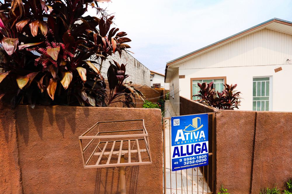 Alugar Casa / Padr&atilde;o em Toledo R$ 1.350,00 - Foto 2