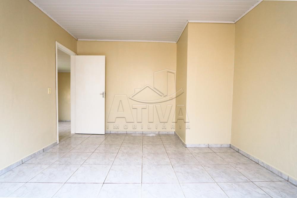 Alugar Casa / Padr&atilde;o em Toledo R$ 1.350,00 - Foto 14
