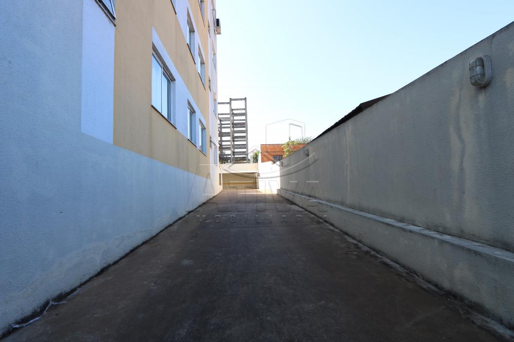 Alugar Apartamento / Padr&atilde;o em Toledo R$ 1.300,00 - Foto 2