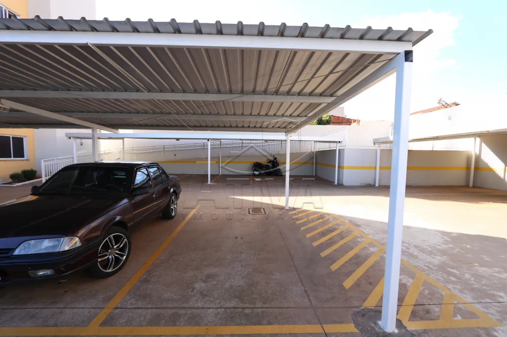 Alugar Apartamento / Padr&atilde;o em Toledo R$ 1.300,00 - Foto 7