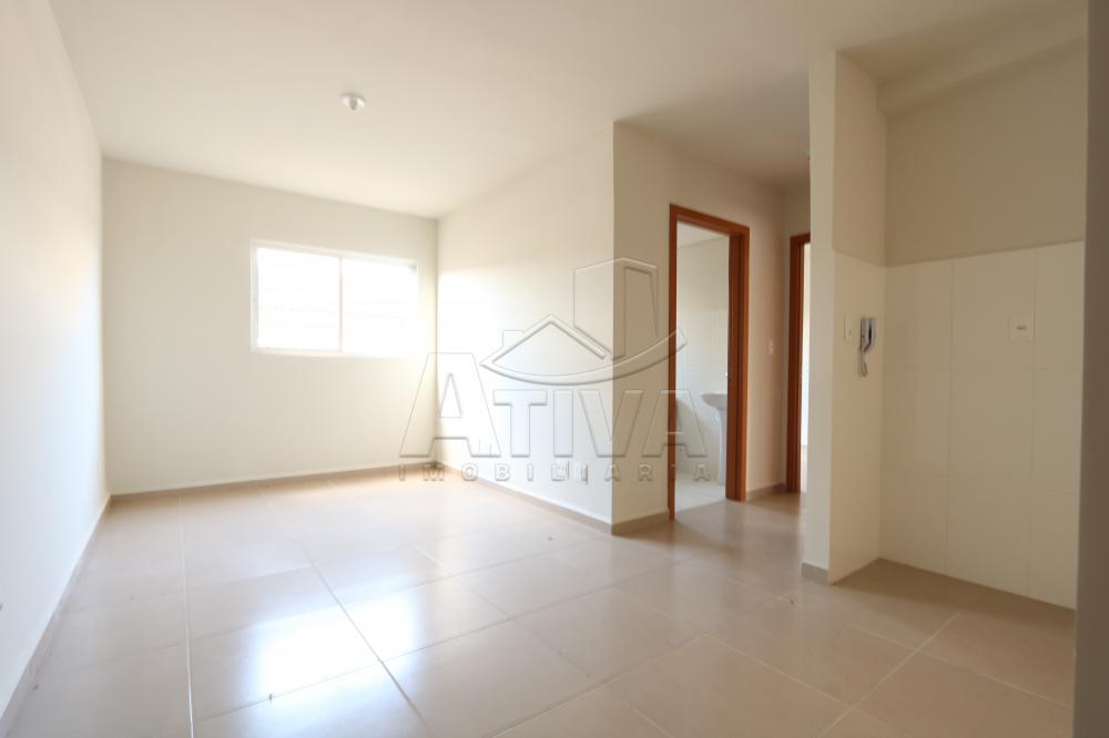 Alugar Apartamento / Padr&atilde;o em Toledo R$ 1.400,00 - Foto 20