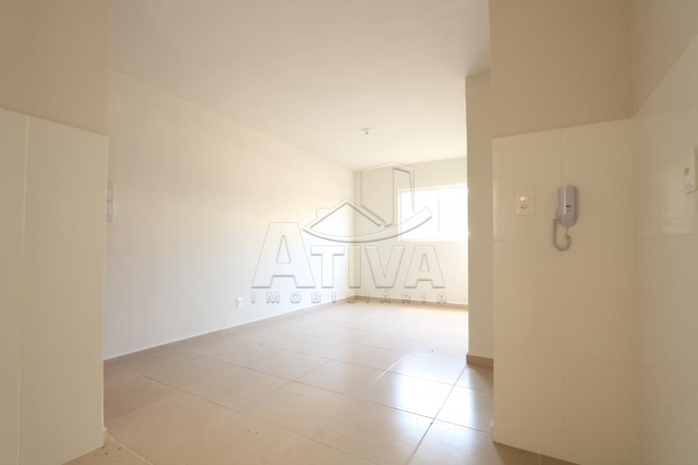 Alugar Apartamento / Padr&atilde;o em Toledo R$ 1.400,00 - Foto 23
