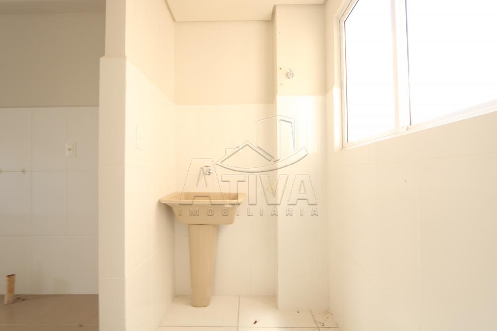 Alugar Apartamento / Padr&atilde;o em Toledo R$ 1.400,00 - Foto 24
