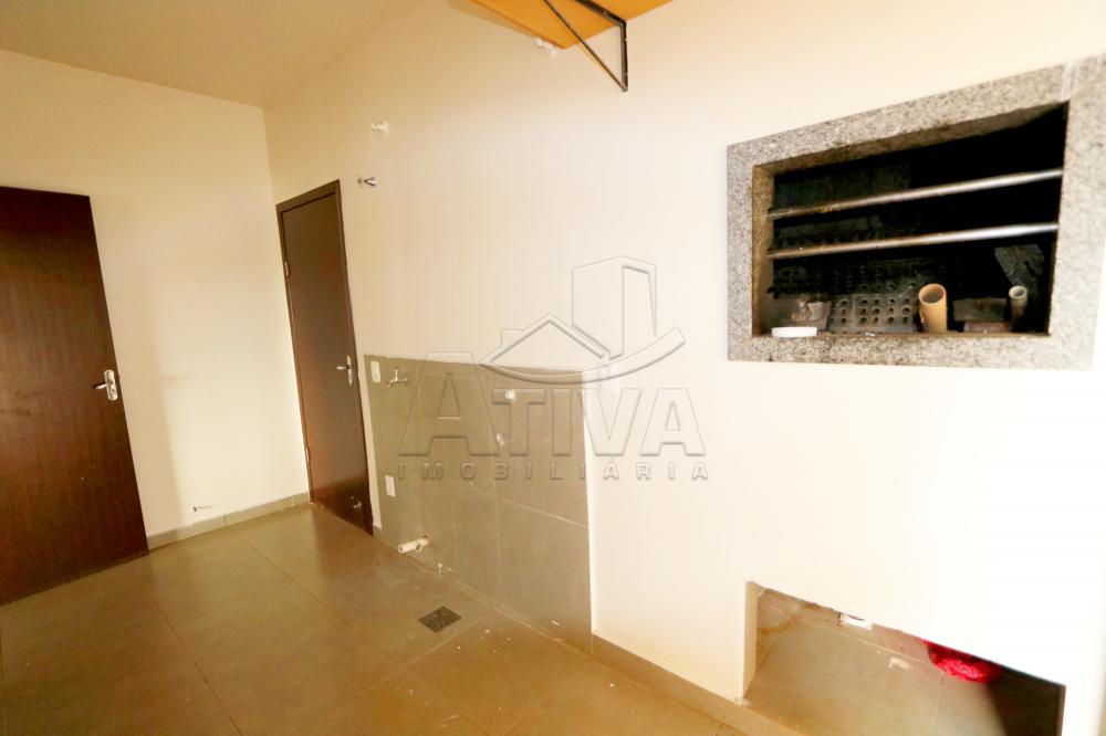Alugar Casa / Padr&atilde;o em Toledo R$ 1.200,00 - Foto 17