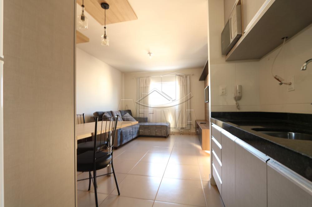 Alugar Apartamento / Padr&atilde;o em Toledo R$ 1.300,00 - Foto 12
