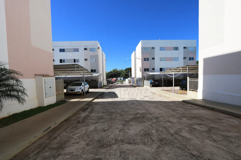 Alugar Apartamento / Padr&atilde;o em Toledo R$ 1.250,00 - Foto 1