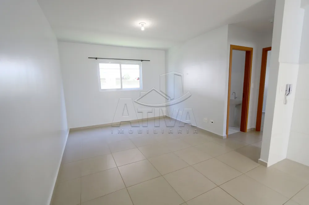 Alugar Apartamento / Padr&atilde;o em Toledo R$ 1.250,00 - Foto 5