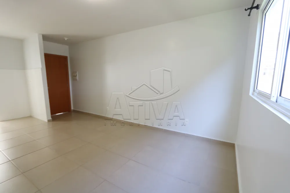 Alugar Apartamento / Padr&atilde;o em Toledo R$ 1.250,00 - Foto 10