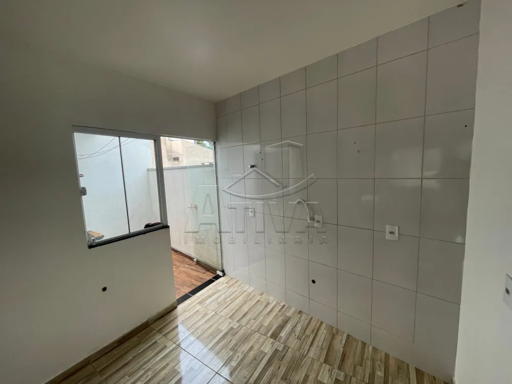 Alugar Casa / Padr&atilde;o em Toledo R$ 1.350,00 - Foto 6