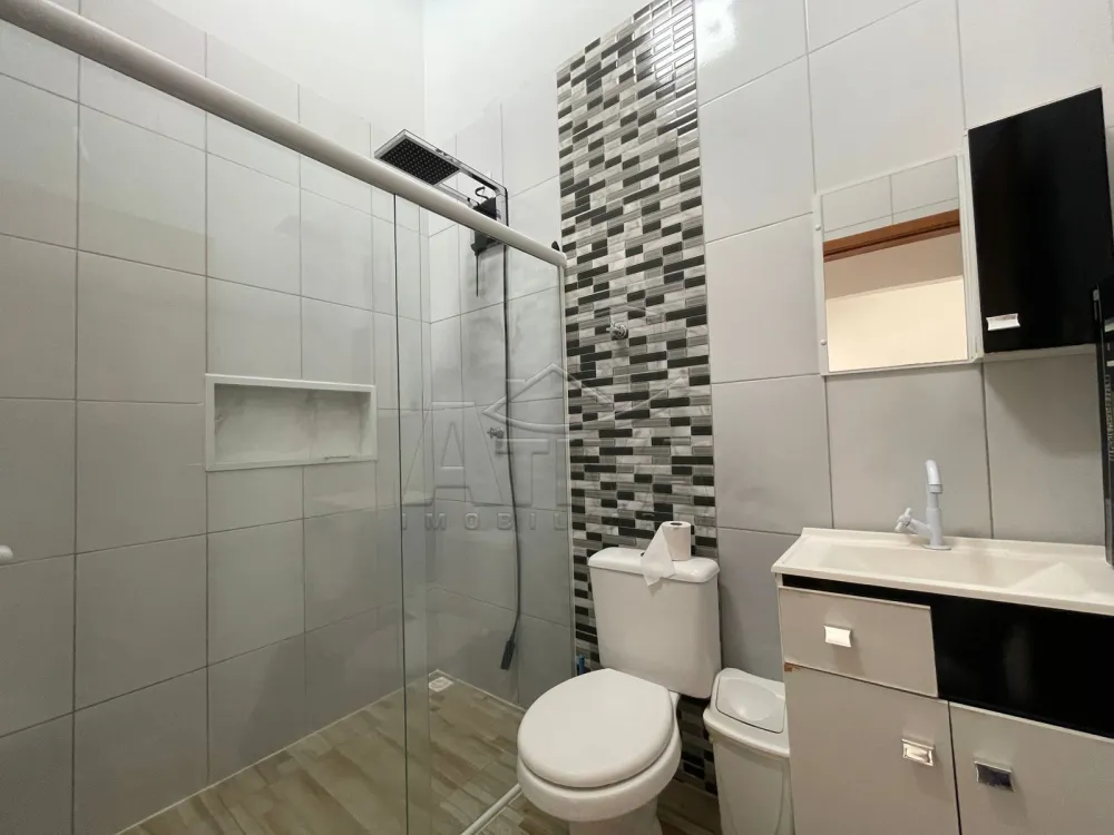 Alugar Casa / Padr&atilde;o em Toledo R$ 1.350,00 - Foto 7