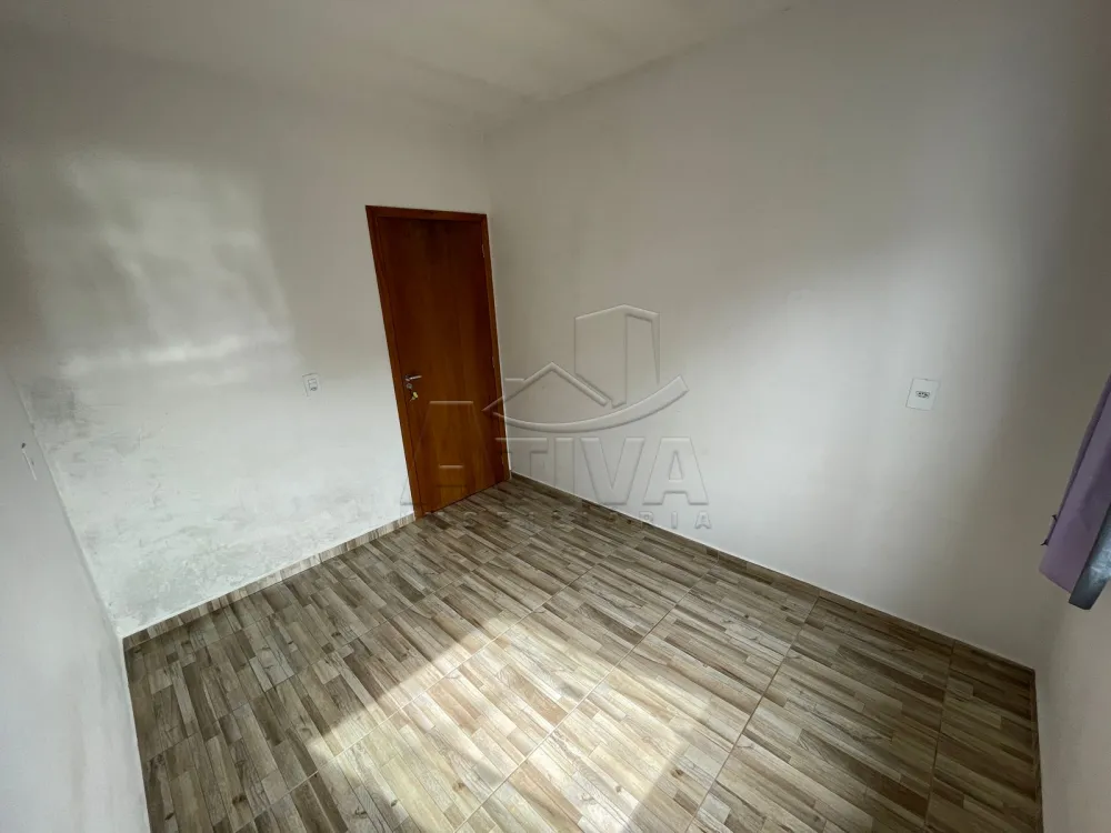 Alugar Casa / Padr&atilde;o em Toledo R$ 1.350,00 - Foto 8