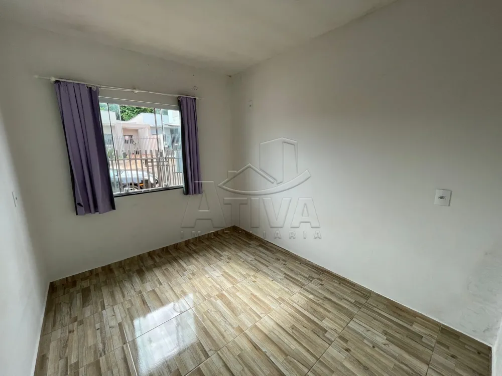 Alugar Casa / Padr&atilde;o em Toledo R$ 1.350,00 - Foto 9